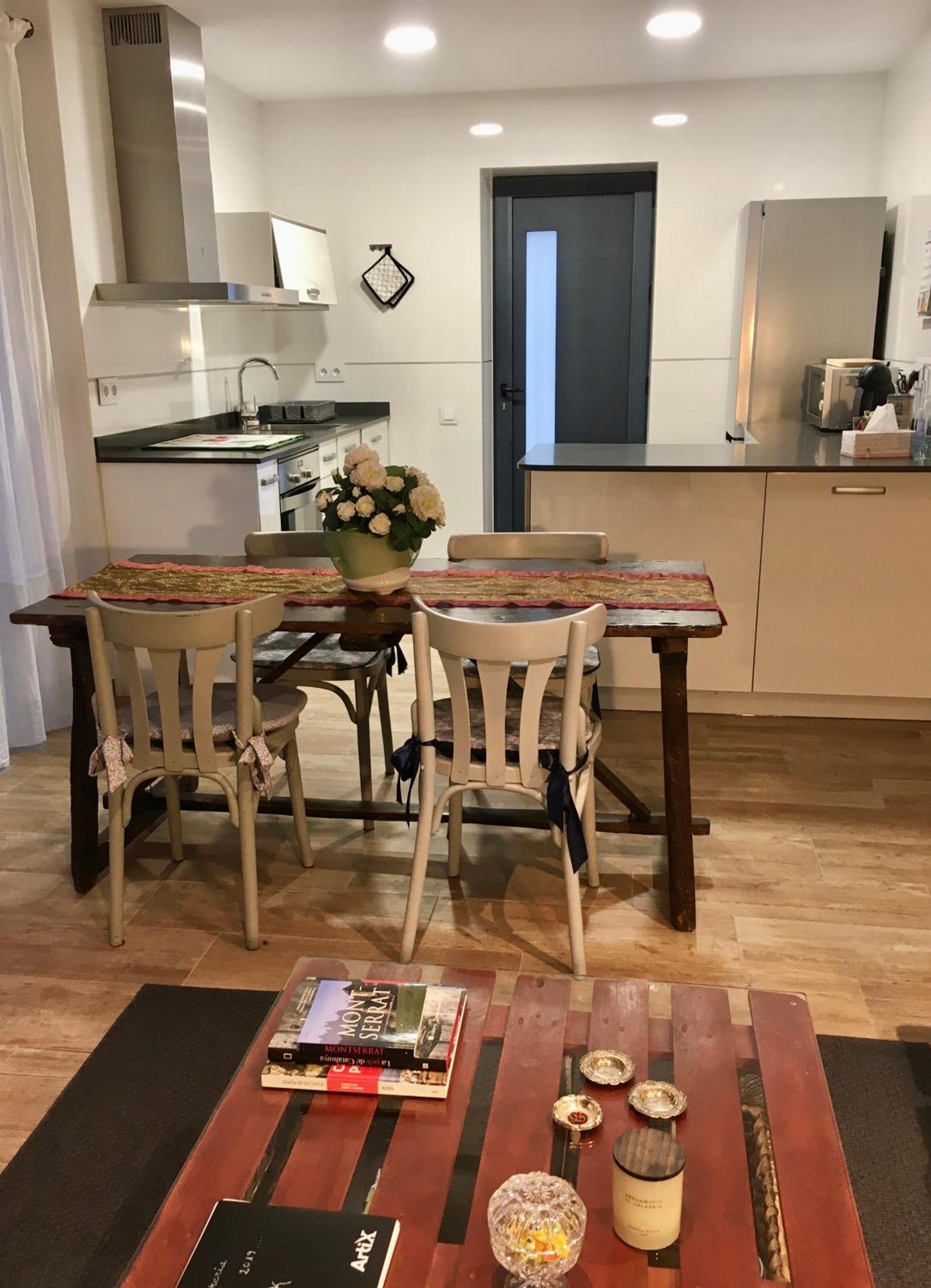 Apartamento Torre de la Ferrería Tona Exterior foto