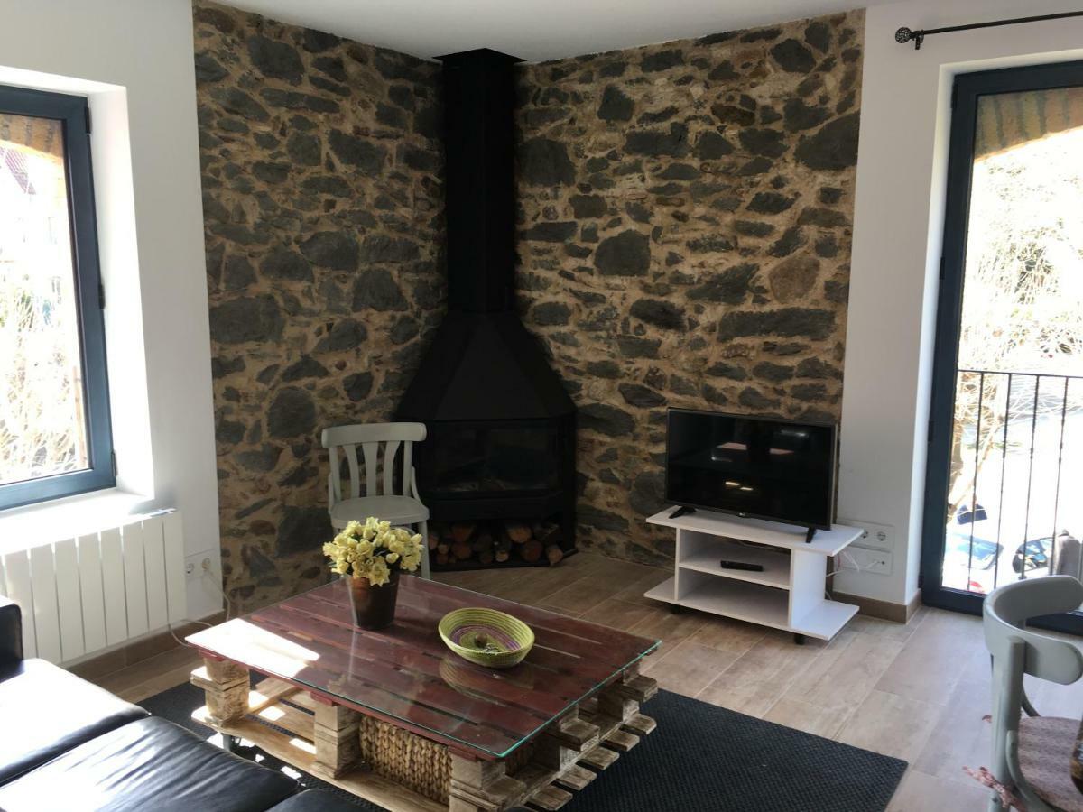 Apartamento Torre de la Ferrería Tona Exterior foto